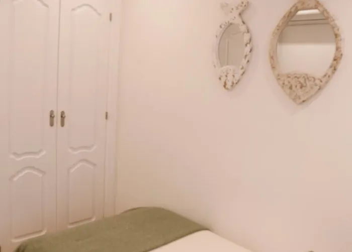 Hidden Gem Gran Teatro Falla By Apartmentsincadiz * Кадіс